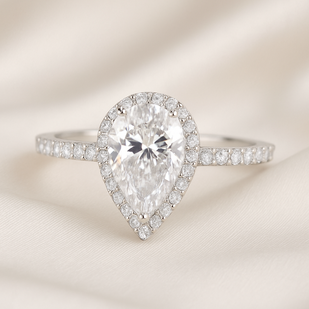 Anello Moissanite Taglio Pera 1 Carati – Argento 925 Placcato Oro Bianco 18K - immagine 4