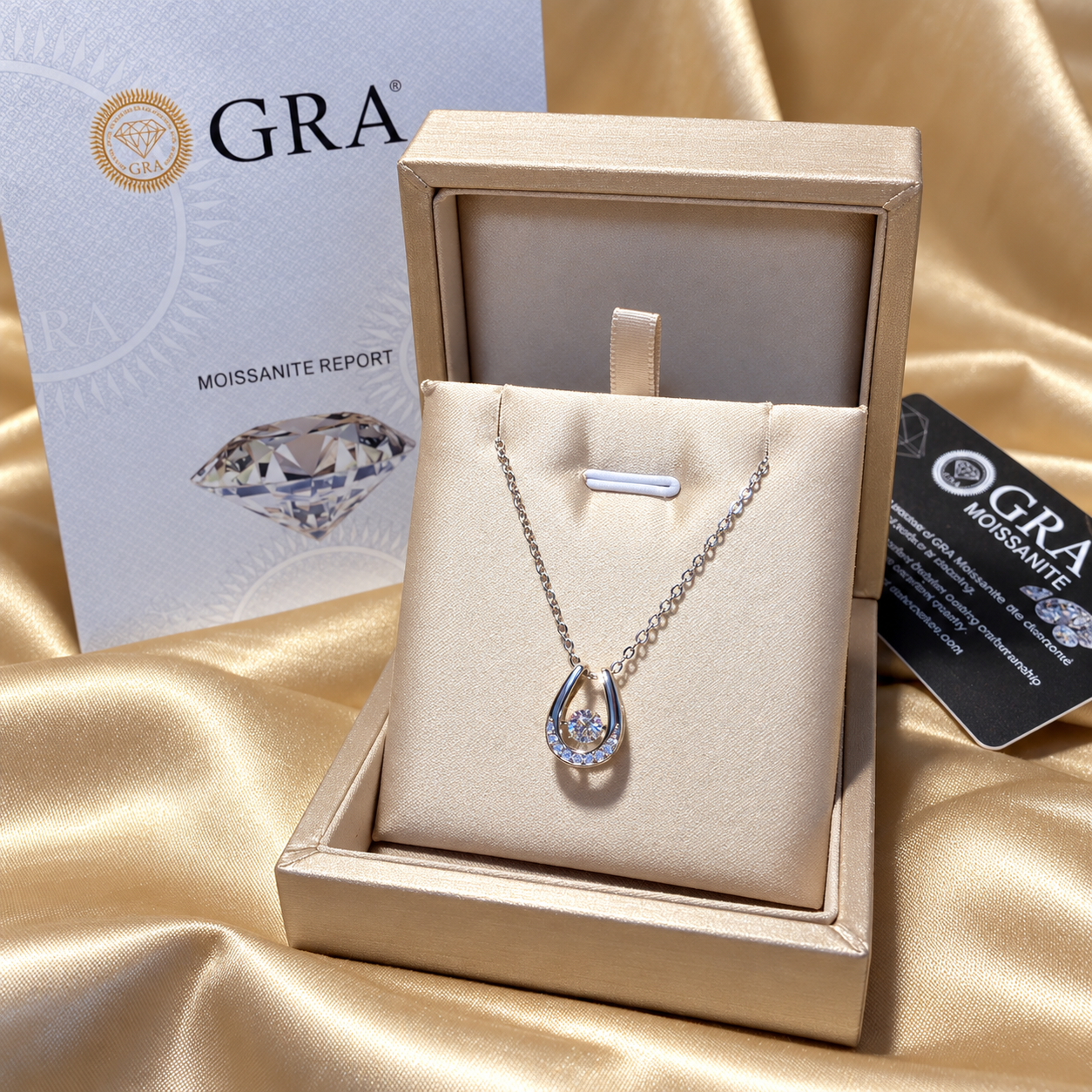 Collana Ferro di Cavallo Moissanite 0.5 ct – Brillantezza Portafortuna - immagine 4